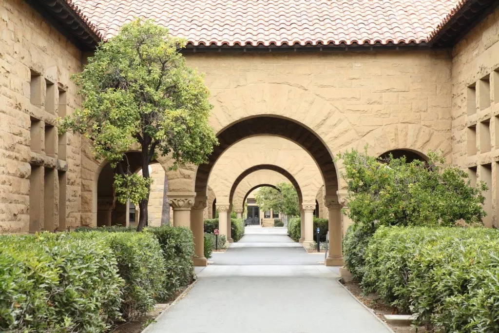 4 Tips for College Admissions Essays from a Stanford Grad