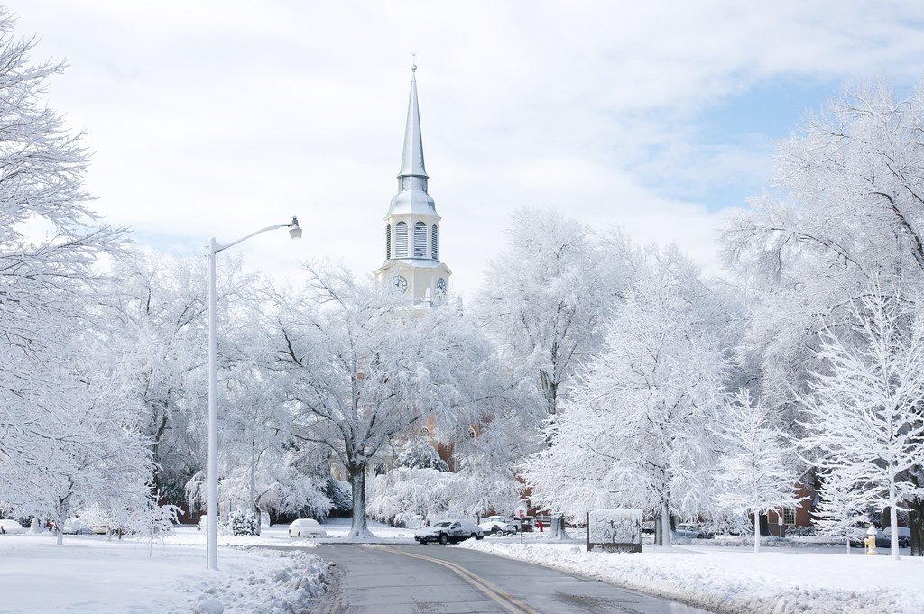 Image of Wake Forest University in the snow