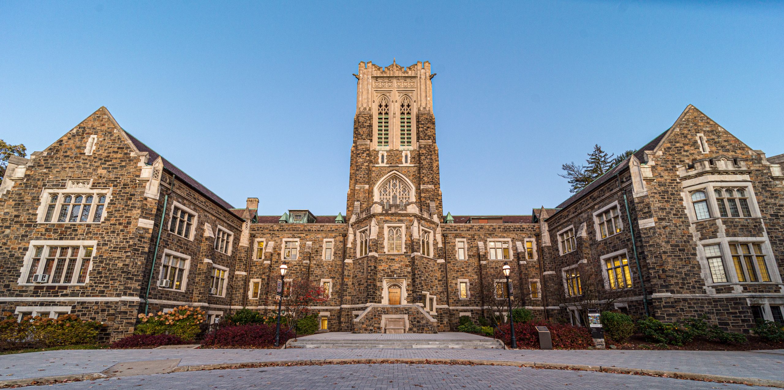 Lehigh University Alumni Memorial Building