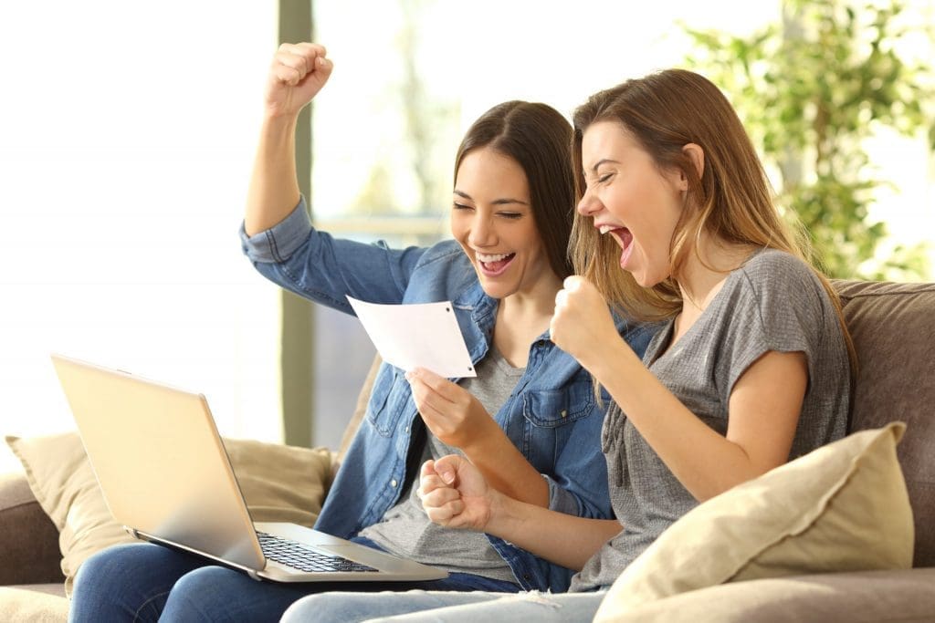 how to get a merit scholarship