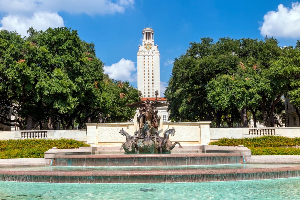 how to get into ut austin